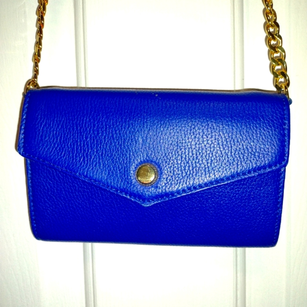 Crossbody strap shoulder bag